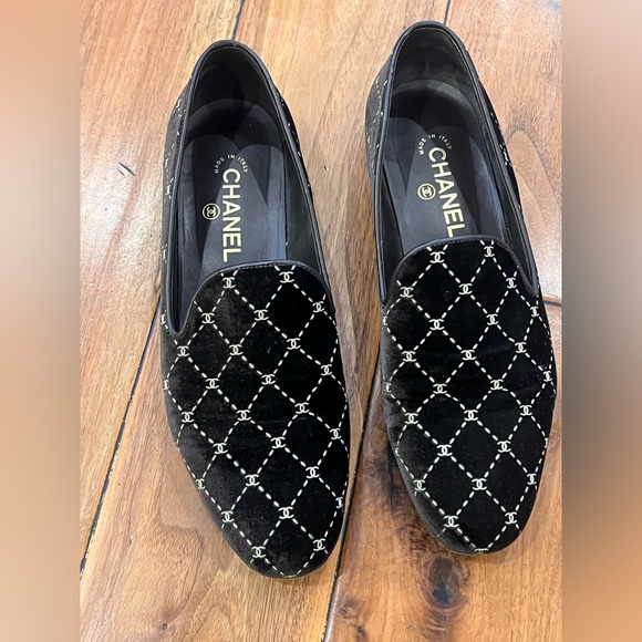 CHANEL chocolate brown VelvetSlip-Ons with gold Accents